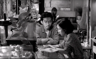 “Trời sáng rồi, ta ngủ đi thôi” chênh vênh và lạc lõng giữa sài gòn