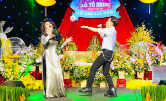 Trúc Nhân cháy hết mình tại sân khấu lô tô 'Sài Gòn Tân Thời'