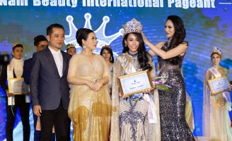 Trương Hằng đăng quang ngôi vị cao nhất Ms Vietnam Beauty International Pageant 2018