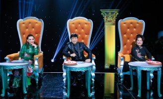 Từng thề không nhìn mặt, Phi Nhung nói gì khi ngồi ghế nóng cùng danh ca Phương Dung?