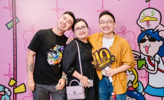 Tuyết Bích Collection - page giải trí 10 năm vẫn chiếm lĩnh Facebook GenZ