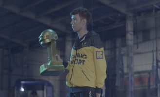 V Gaming PUBG cùng Da Fame và Quinz vác súng “ngầu bá cháy” trong MV của POPS eSports