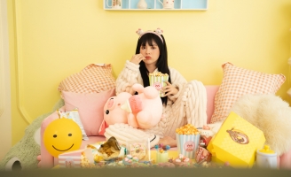 Yinee tung MV 