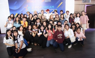Z-Boys và Z-Girls xuất hiện đầy tự tin trong họp báo tại Tp.HCM